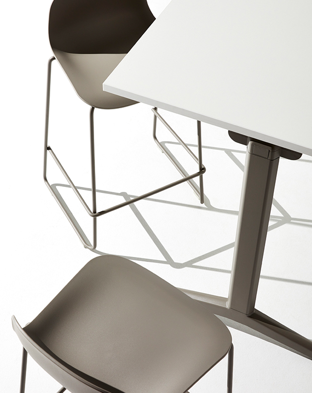 KISSEN CONFERENCE table fixed