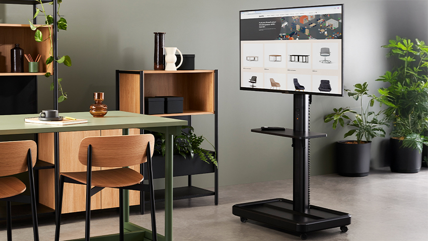 Meet Steve: Zenith’s innovative media presenter unit.